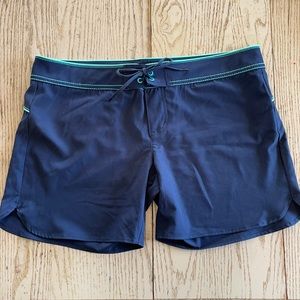 Carve design women’s Board shorts size 12